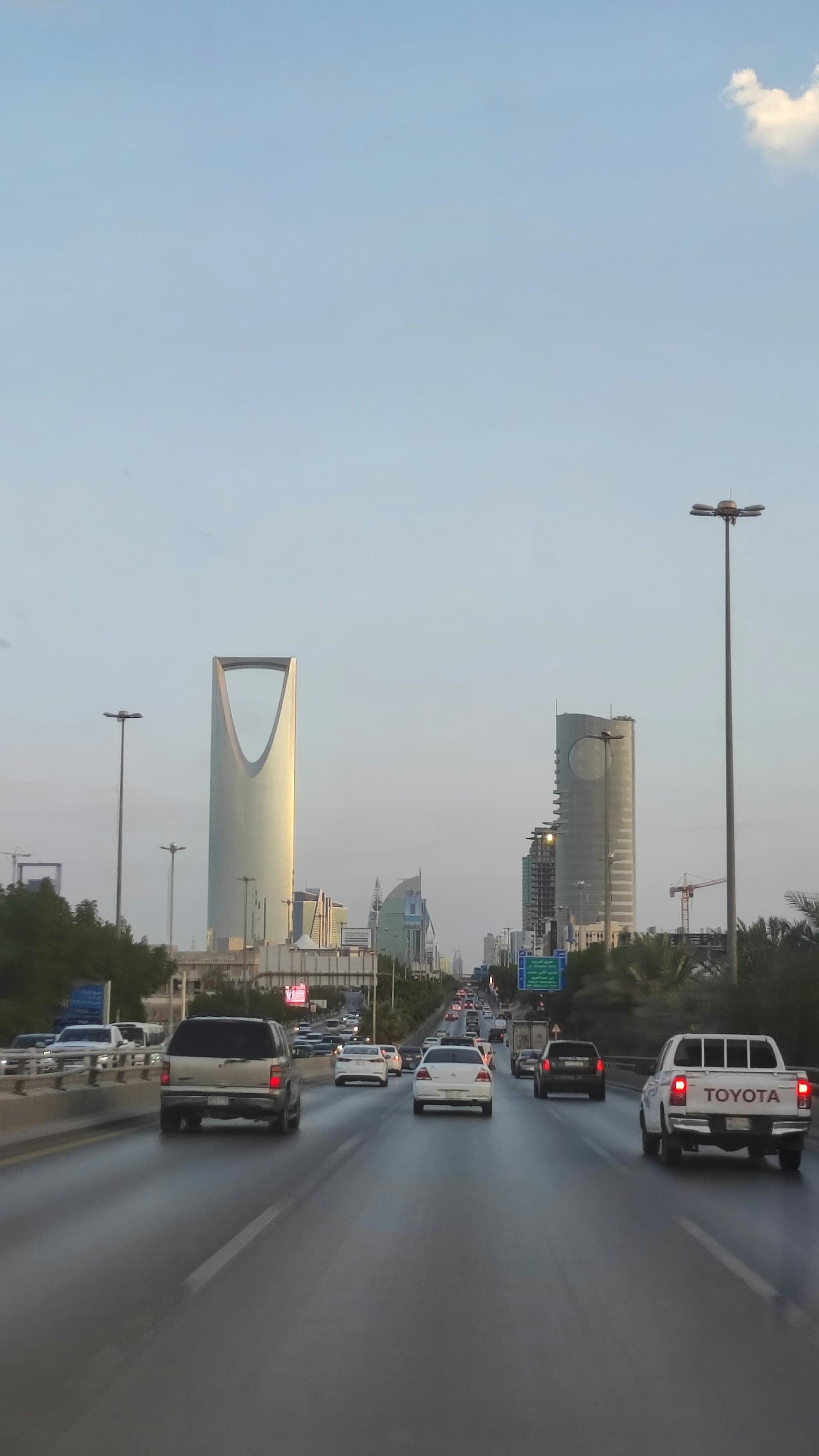 Riyadh business district approaching Kingdom Centre